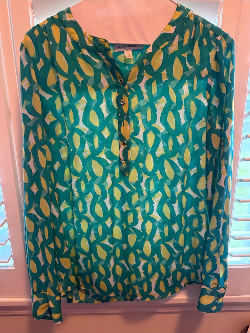 Banana Republic Teal & Lime Printed Button-Front Blouse